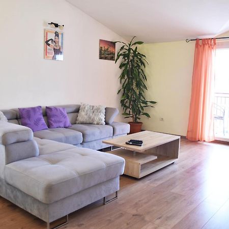 Apartman Branka- Sea View เปโรย ภายนอก รูปภาพ