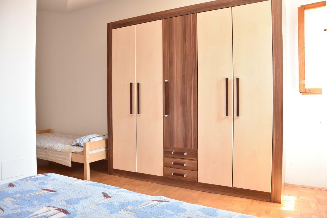 Apartman Branka- Sea View เปโรย ภายนอก รูปภาพ